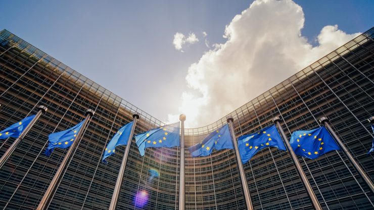 Uniunea Europeană condiționează alocarea fondurilor în funcție de situația statului de drept și combaterea corupției
