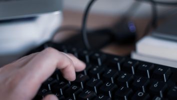 Hackerii devin din ce în ce mai buni în a afla parolele conturilor. Care sunt principalele metode folosite şi la ce trebuie să fii atent