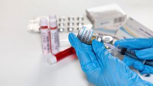 Un vaccin anti-Covid-19 dezvoltat de Universitatea Oxford pare a da rezultate în testele preliminare