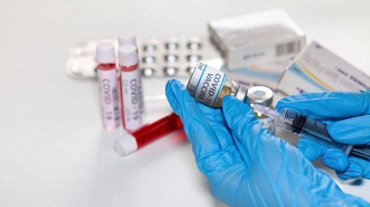 Un vaccin anti-Covid-19 dezvoltat de Universitatea Oxford pare a da rezultate în testele preliminare