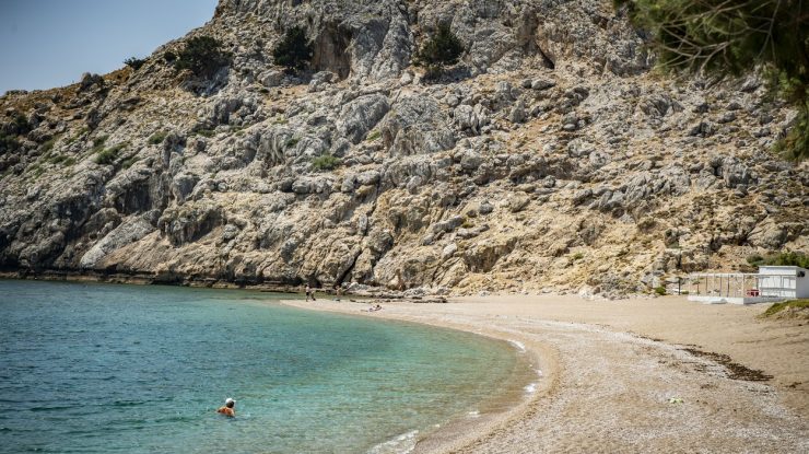 Alți 2 români din Grecia au fost testați pozitiv cu Covid-19. Guvernul elen, îngrijorat de cazurile depistate la turişti străini