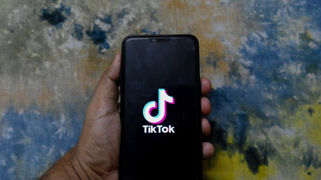 Amazon a cerut angajaților săi să șteargă TikTok de pe telefoane din motive de securitate. Reacția rețelei sociale