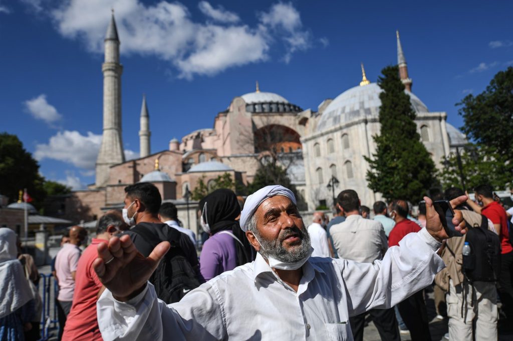 Un tribunal din Turcia a decis: Catedrala Sfânta Sofia poate redeveni moschee