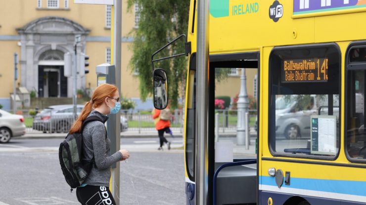 Stai în autoizolare 14 zile la sosirea în Irlanda. România nu e pe „lista verde“