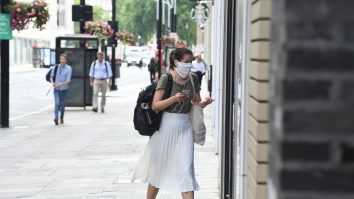 Al doilea val de coronavirus ar putea omorî 120.000 de oameni în Regatul Unit, în iarnă