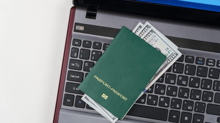 Trend în rândul bogaților americani: cumpărarea de pașapoarte secundare pe bani mulți, pentru a venita restricțiile de călătorie