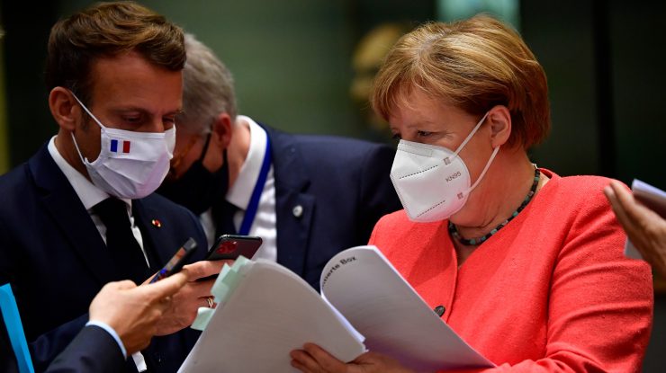 Liderii europeni au ajuns la un acord, după patru zile de negocieri: 750 de miliarde de euro ajutor pentru statele membre