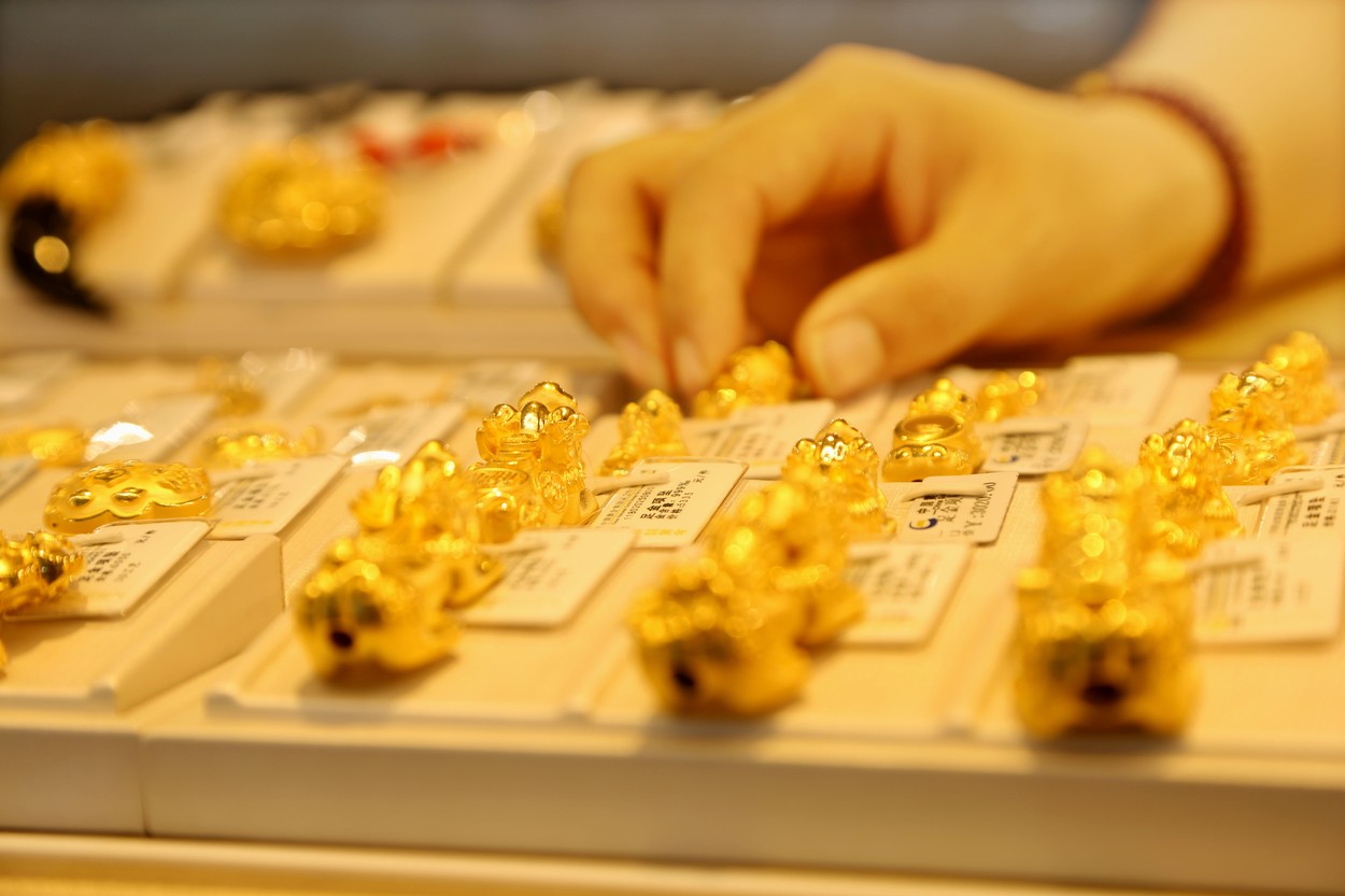 Prețul aurului, în continuă creștere. A urcat la al doilea maxim istoric din această săptămână