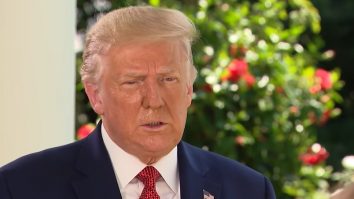 Trump dă peste cap statisticile privind brutalitatea poliției: „Au fost uciși mai mulți albi”