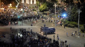 Iohannis: Solicit ministrului Justiției să explice public de urgență de ce s-a clasat dosarul privind evenimentele din 10 august