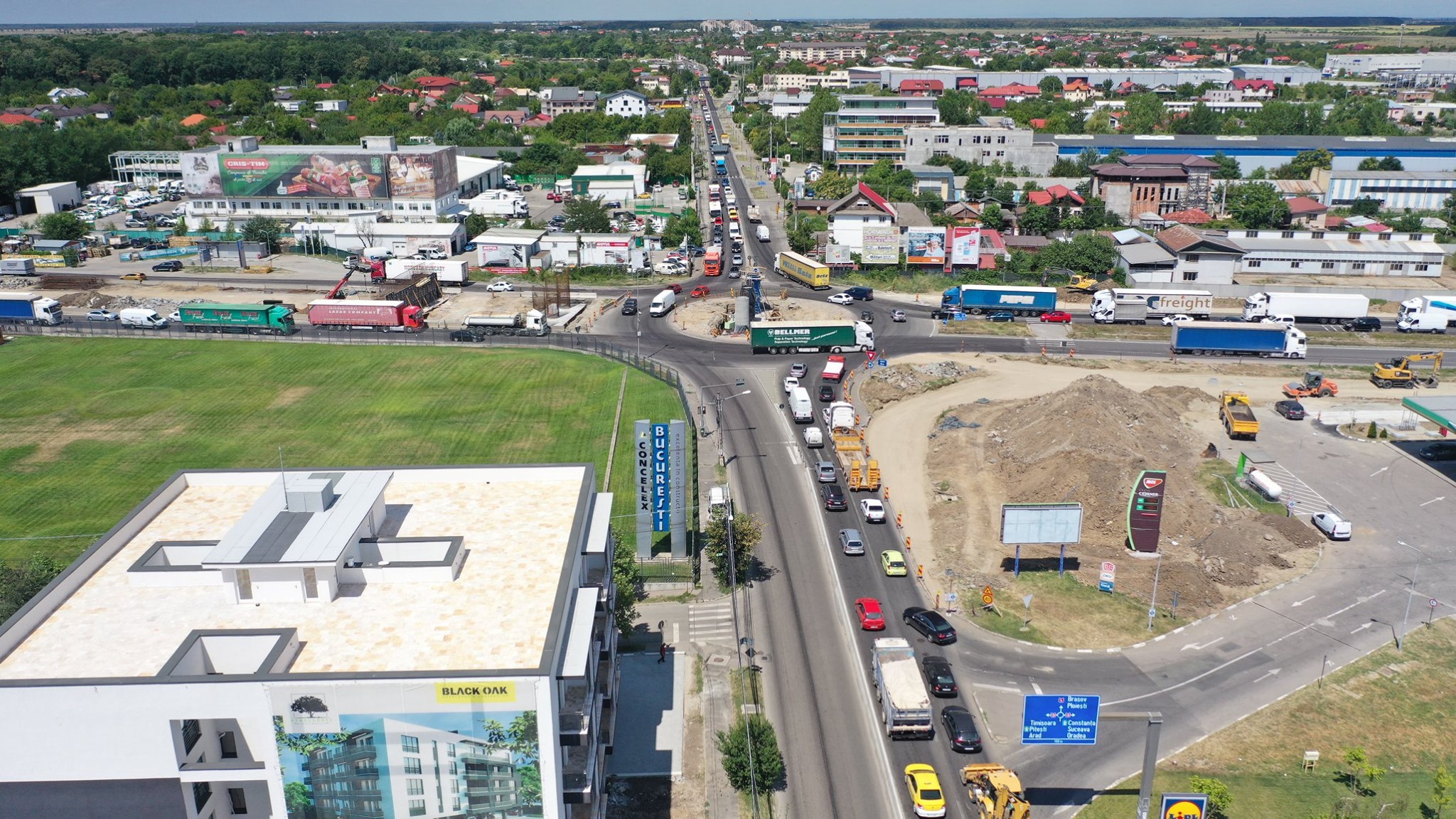 Lucrările de la pasajul Mogoşoaia – calvarul șoferilor. Stau prinși în trafic și 30 de minute