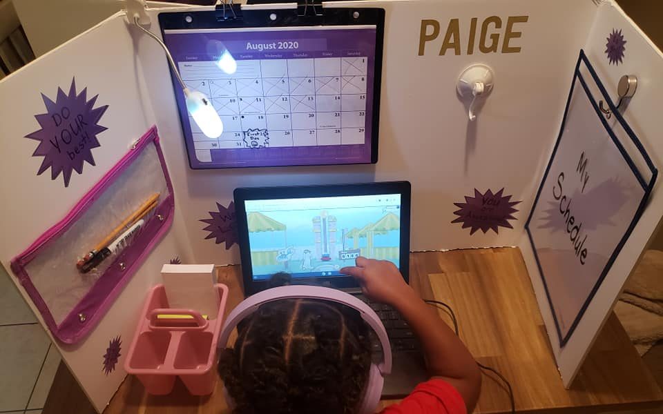 Inspirație pentru părinți. Uite cum a amenajat o mamă spațiul perfect pentru homeschooling