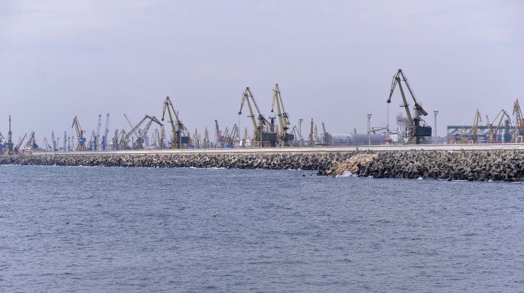 29 de tone de azotat de amoniu, depozitate necorespunzător în portul Brăila