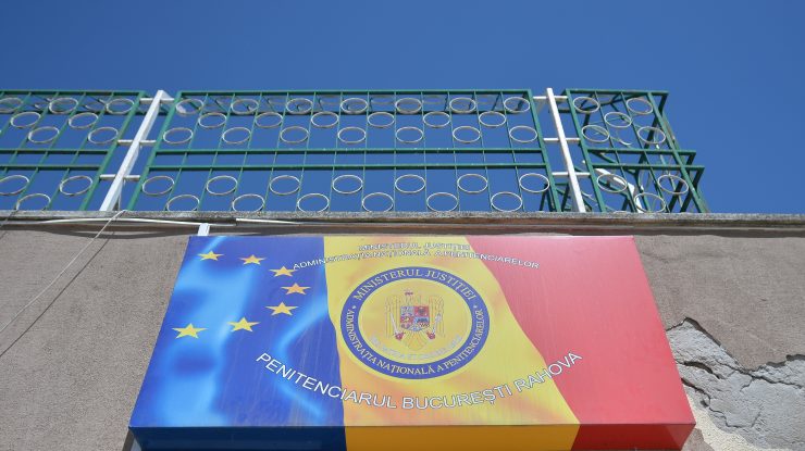 “Se bat” să ajungă la puşcărie: Ce salariu îi aşteaptă pe cei peste 1.000 de candidaţi care se visează poliţişti de penitenciare