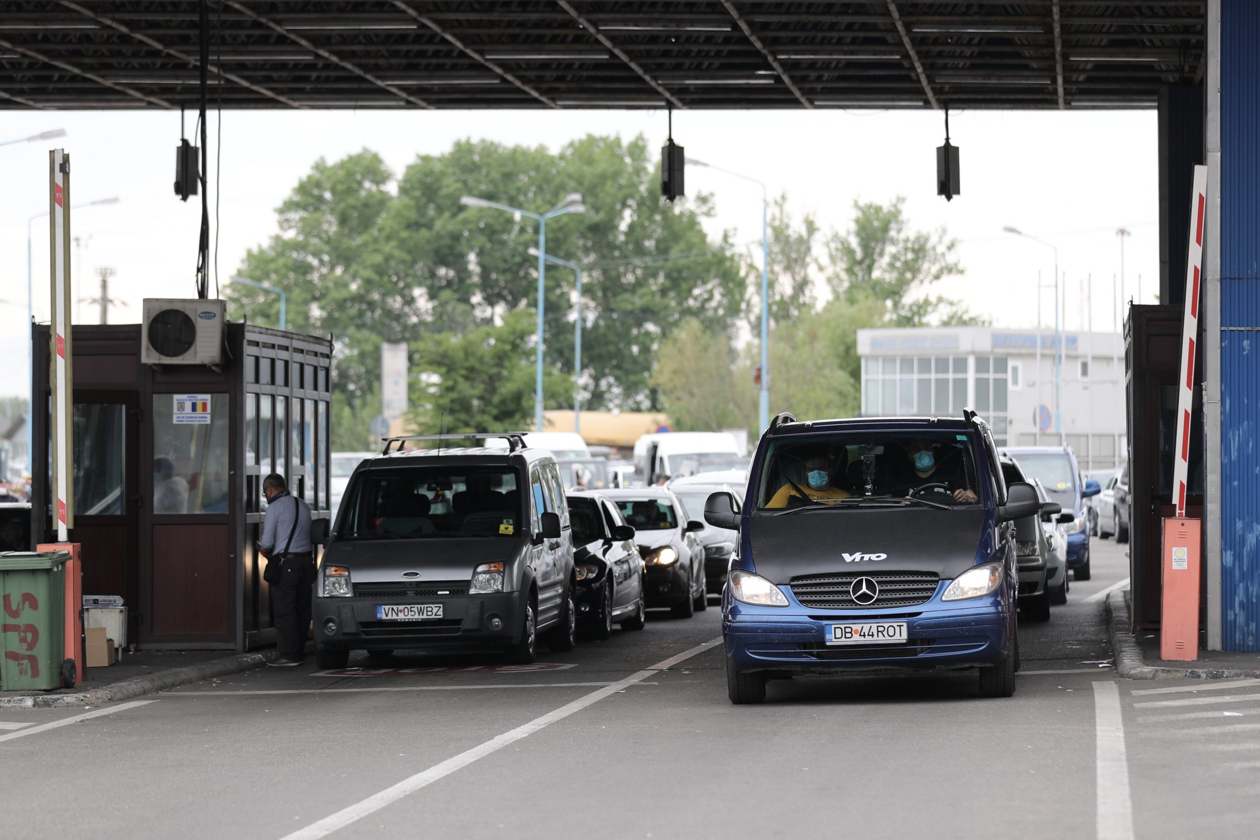 Aproape 100.000 de persoane au trecut granița României în ultimele 24 de ore