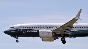 Boeing își repară imaginea cu pixul. Cum a schimbat numele aeronavelor 737 Max după catastrofele în care au fost implicate