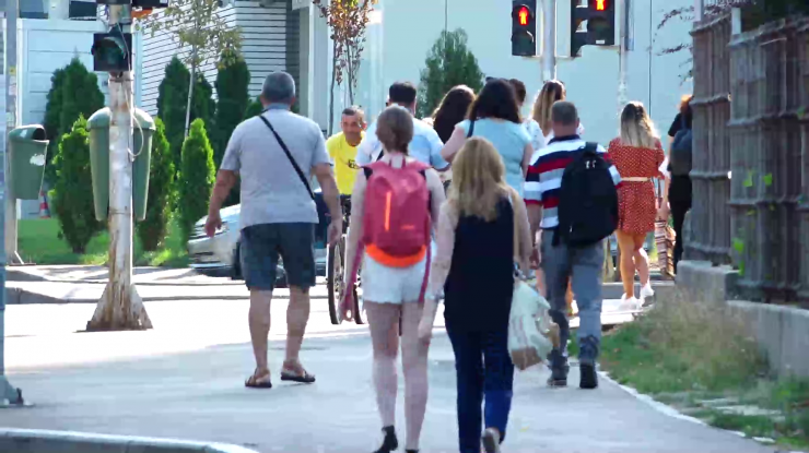 Corporatiștii se întorc la birou: Cu 40% mai puțină aglomerație decât anul trecut în aceeași perioadă