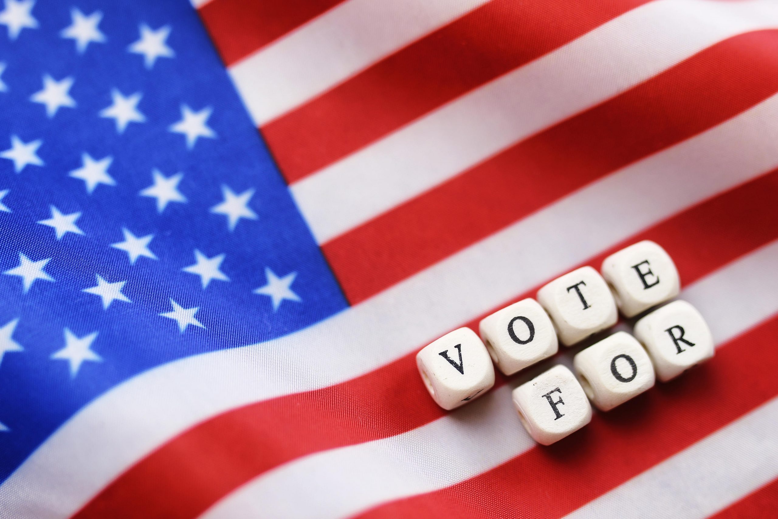 Rusia și China vor să influențeze rezultatul alegerilor prezidențiale din America