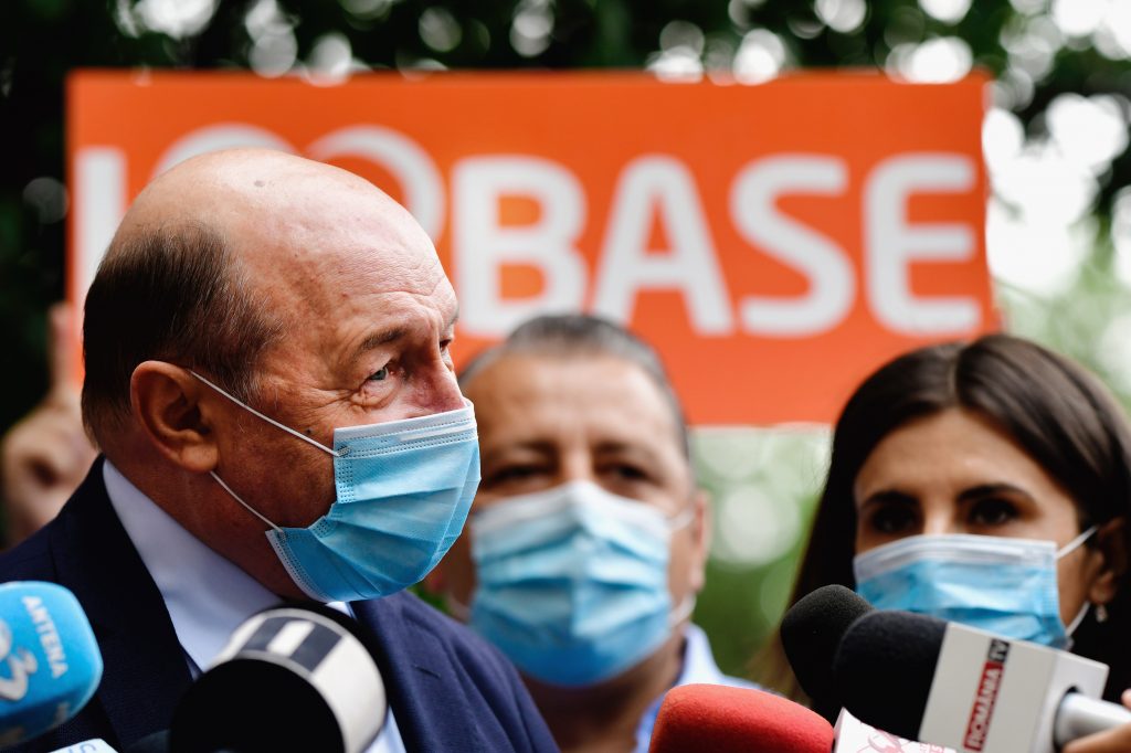 Problemele bucureștenilor pe care le-ar rezolva Băsescu dacă va câștiga funcția de Primar General