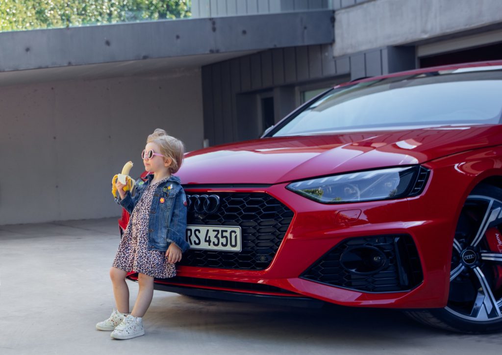Audi, victima unui val de reacții negative din cauza unei reclame „insensibile“. Reacția producătorului de automobile