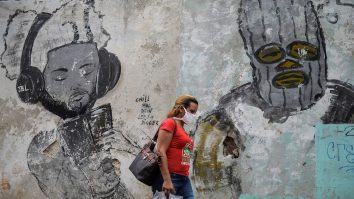 Oamenii de știință avertizează: Virusul a suferit o nouă mutație, iar noua tulpină este mai infecțioasă