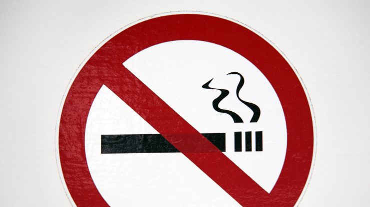 Fumatul pe plajele din Tenerife va fi interzis din 2021