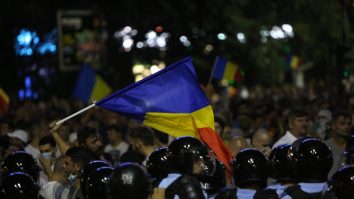 Dosarul 10 august, amânat încă o lună. De ce nu primim un răspuns