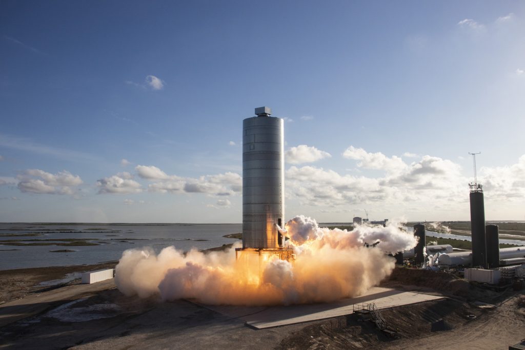 Starship SN5 a efectuat cu succes primul test de zbor. Ce planuri de viitor are Elon Musk pentru omenire