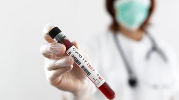 Cercetătorii au raportat două cazuri noi de reinfectare cu COVID-19 în Europa