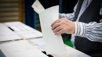 Alegerile prezidențiale din America au loc pe 3 noiembrie. Ce îi îngrijorează pe oficialii de la Casa Albă