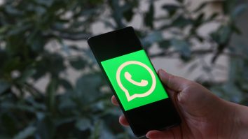 WhatsApp ia măsuri împotriva fake news-ului. Ce actualizare va fi disponibilă zilele următoare