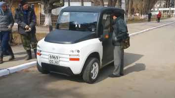 5.000 de euro pentru o rusoaică electrică cu autonomie de 560 de kilometri. Diferența dintre mașina rușilor și electrica Dacia