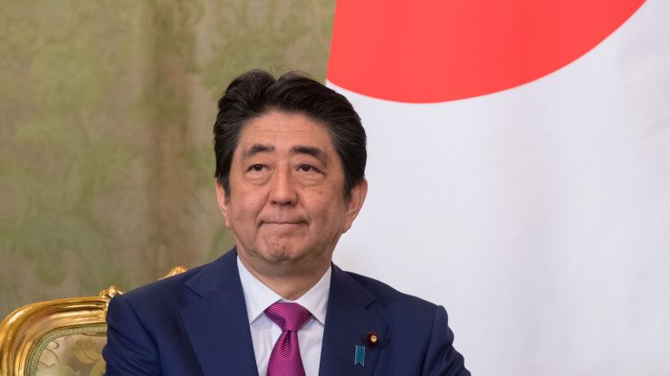 Shinzo Abe, cel mai longeviv premier al Japoniei, şi-a anunţat demisia din cauza problemelor de sănătate