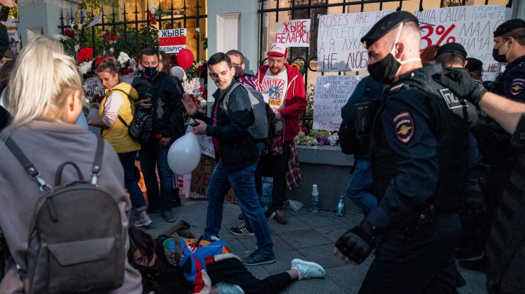 Liderii UE acorda 53 de milioane de euro sprijin pentru Belarus. Uniunea nu recunoaşte alegerile prezidenţiale