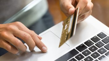 Japonia a rămas fără combinații de numere pentru cardurile de credit. Care este cauza