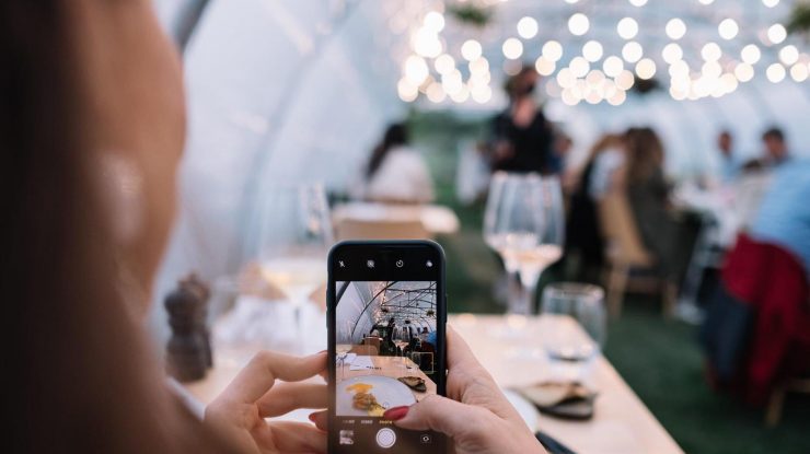 Pandemia reinventează restaurantele şi duce experienţa culinară în spaţii nonconformiste