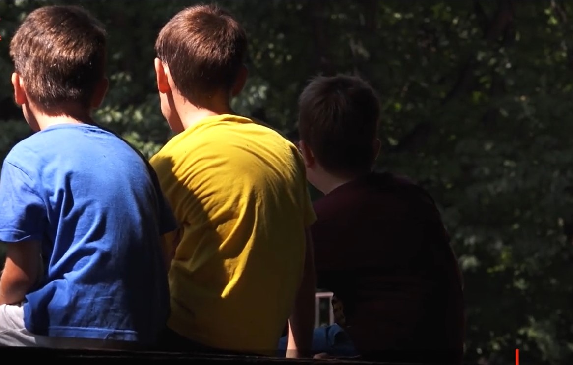 Ce părere au copiii despre începerea şcolii?