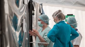 Coronavirus în România LIVE UPDATE 21 august: Aproape 1.400 de noi cazuri şi 42 decese raportate în ţară. Bilanţ complet