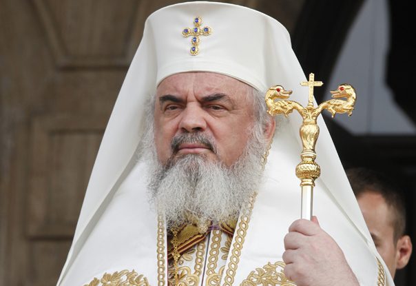Patriarhul Daniel îi cere ministrului Educaţiei ca evaluarea elevilor la Religie să se facă „pe bază de note, nu prin calificative”