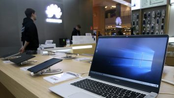 Dacă nu mai vrei telefoane Huawei, ce zici de laptopuri?
