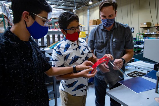 Cea mai mare imprimantă 3D din Europa a finalizat prima casă cu două nivele