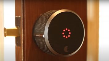 Încuietoarea smart care îţi face viaţa mai uşoară. Cât te costă