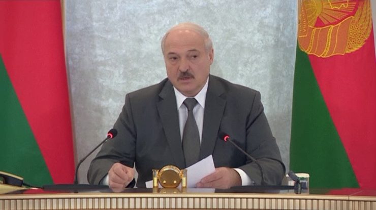 UE nu recunoaşte realegerea lui Alexander Lukashenko. Uniunea Europeană va impune sancţiuni unui număr „substanţial” de oficiali
