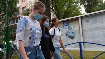 Nicolae Robu refuză să instituie obligativitatea purtării măştii în centrul Timişoarei