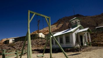 Valea Morții: Cum e să trăiești în cel călduros loc de pe Pământ