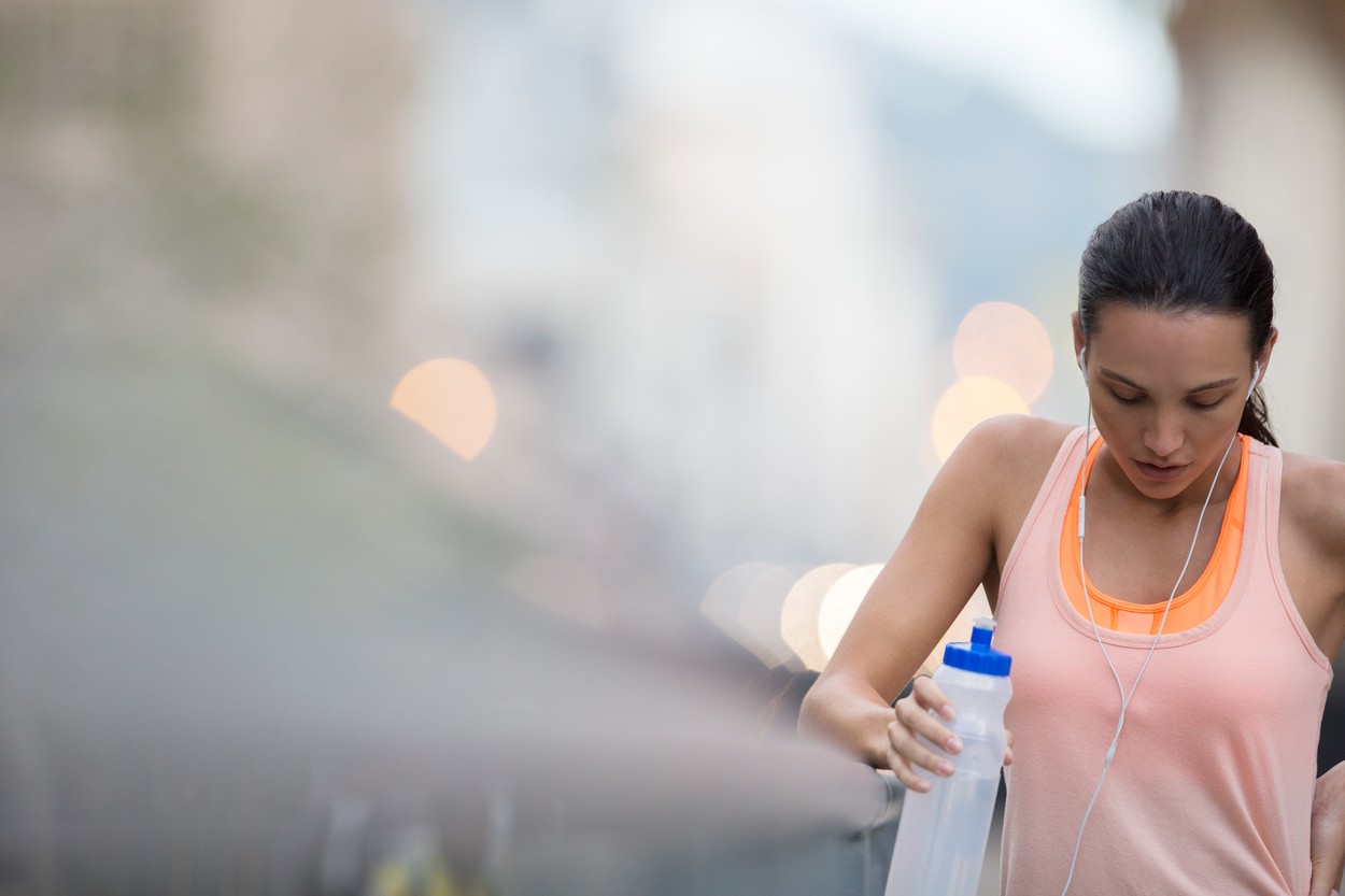 Un cercetător român îţi spune că exerciţiile fizice făcute moderat pot preveni formele grave de COVID