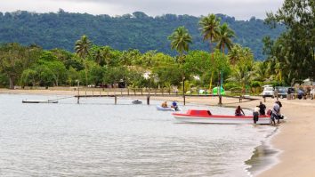 Una dintre cele mai fericite țări din lume și-a salvat economia vânzând pașapoarte