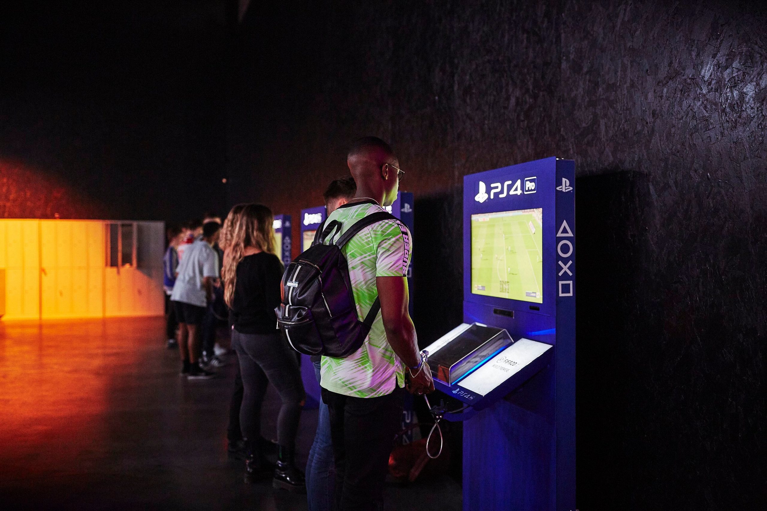 Povestea vocii din spatele jocurilor FIFA