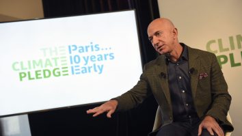 Jeff Bezos, un bărbat de miliarde. E primul om care strânge o asemenea avere