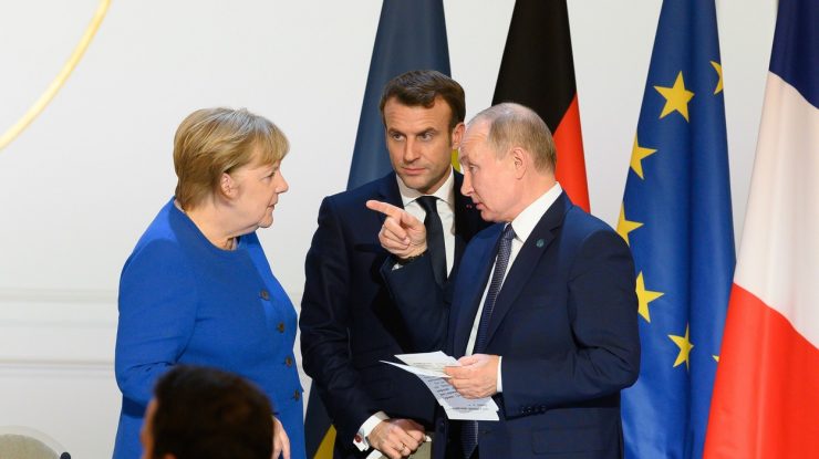 Putin le transmite lui Merkel şi lui Macron că intervenția în problema din Belarus ar fi „inacceptabilă“